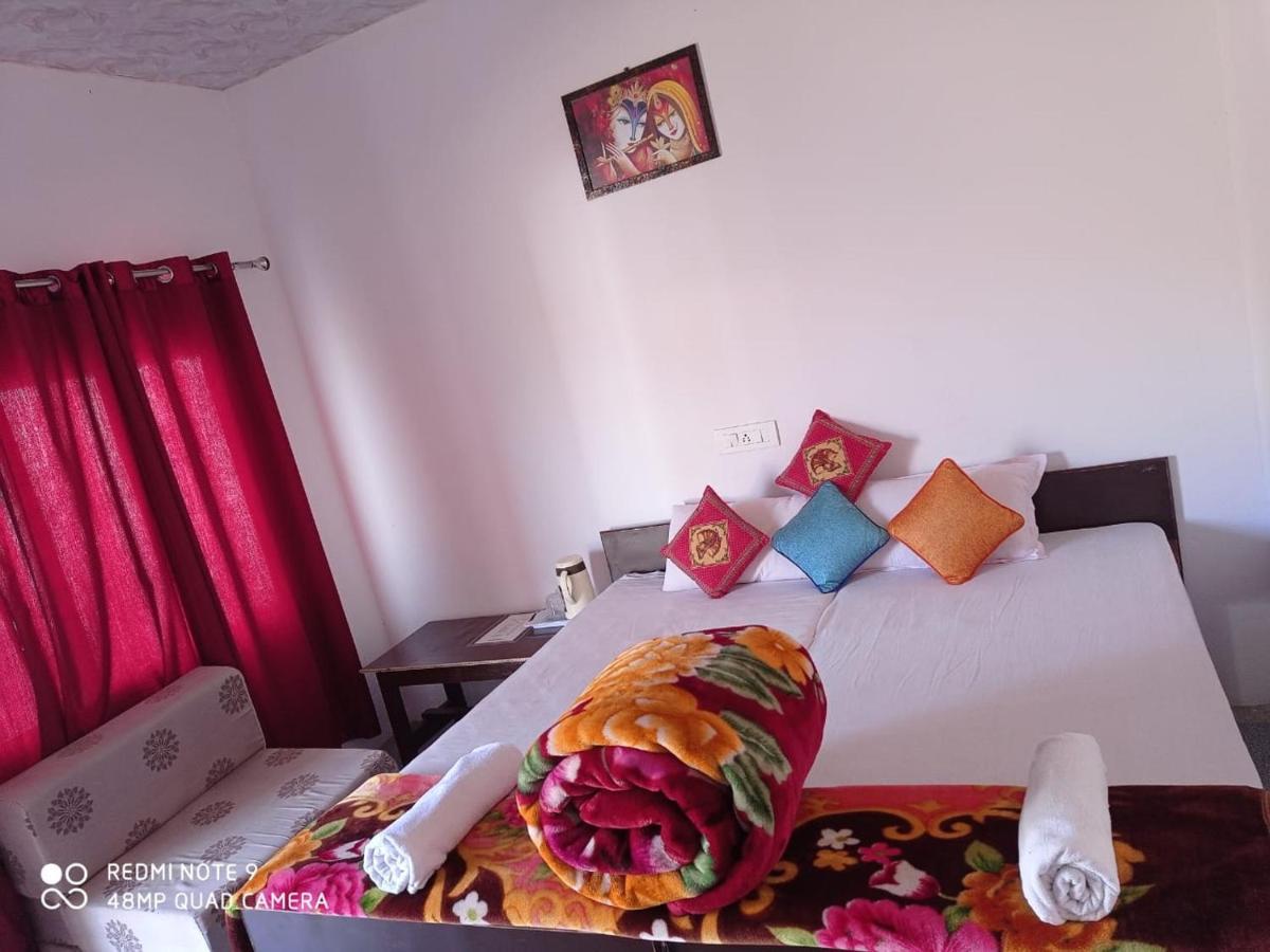 Rigveda Resort Barkot Eksteriør bilde