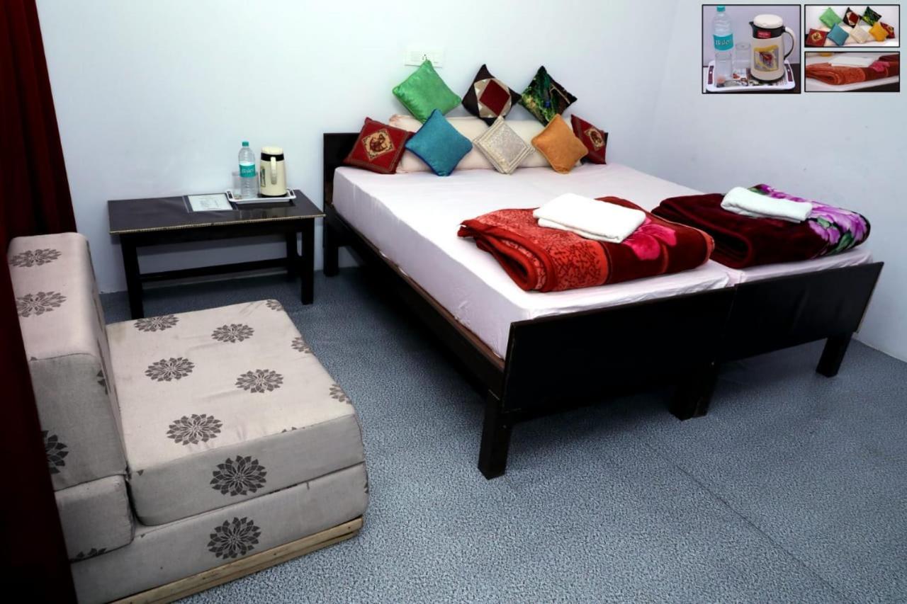 Rigveda Resort Barkot Eksteriør bilde